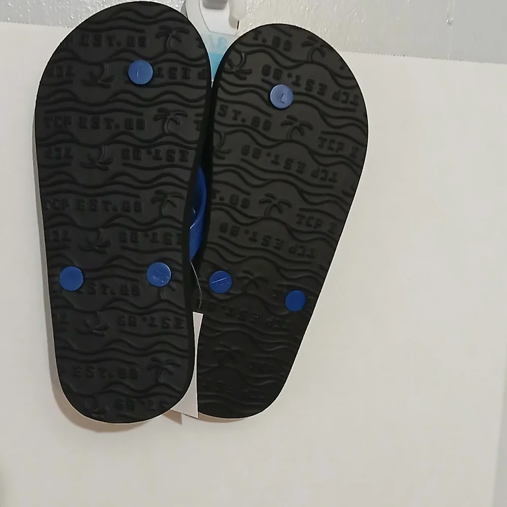 THE CHILDREN'S PLACE BOYS‎ GAMING FLIP FLOPS